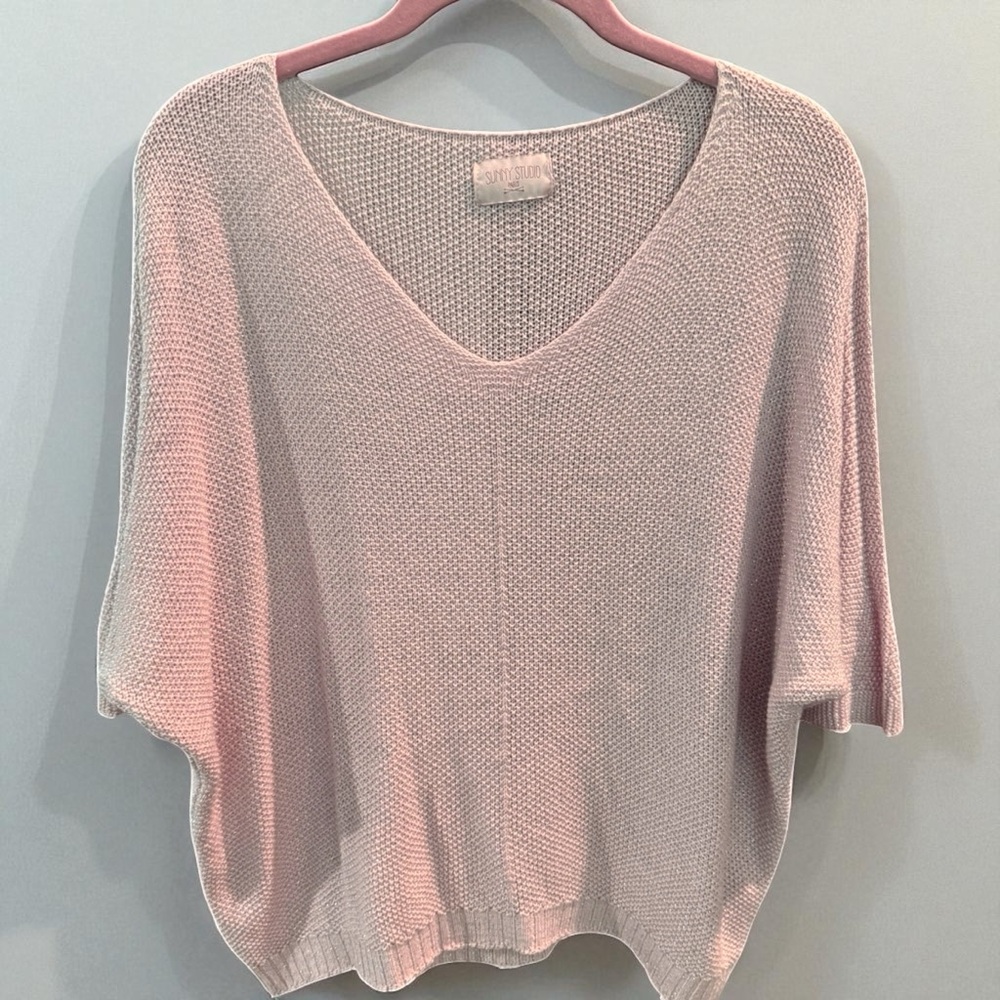 Sunny Studio - Soft Pink Women's Scoop Neck Sweater